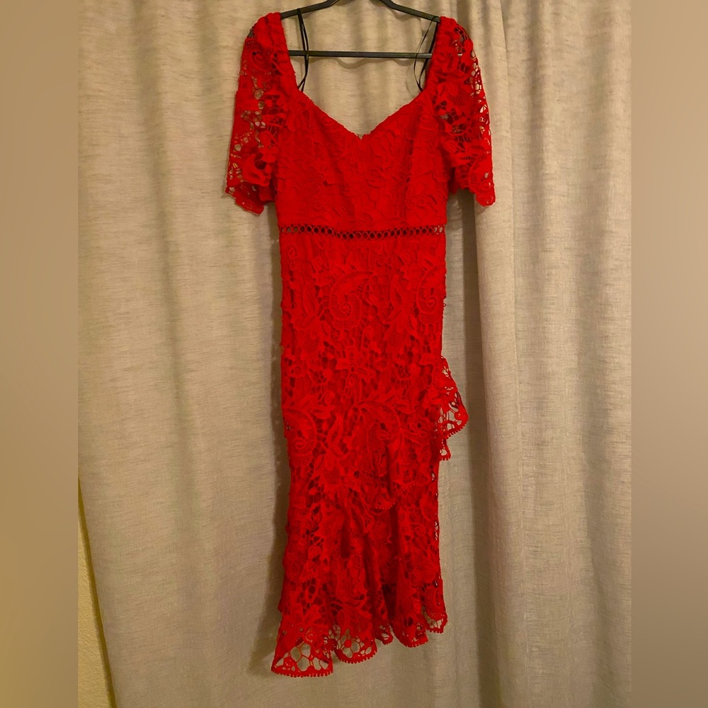 Lulu’s crochet midi dress red large